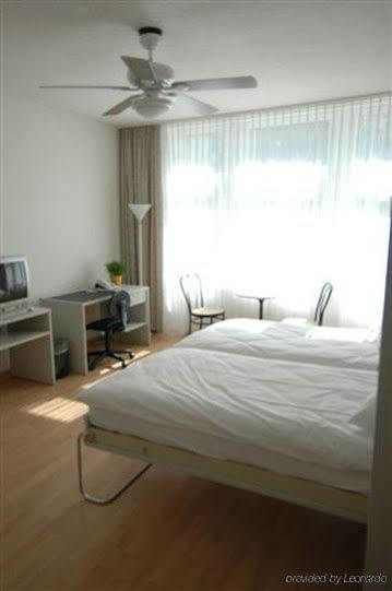 Seestrasse Apartments Drei Konige Zurich Room photo
